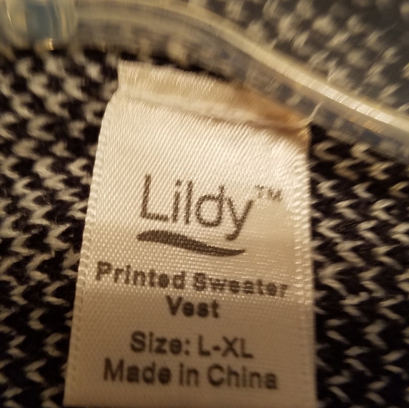 Sweater  Vest - Picture 4 of 4